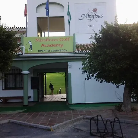 1 Ch Costa Del Sol Sitio De Calahonda Dans Maison D'hote Entree Independante *